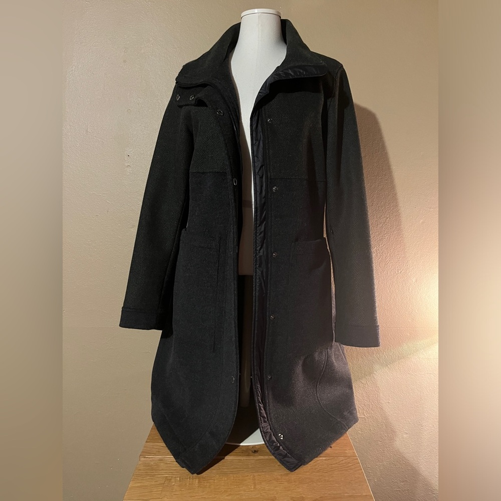 Pendelton, black wool winter coat women’s herringbone and black